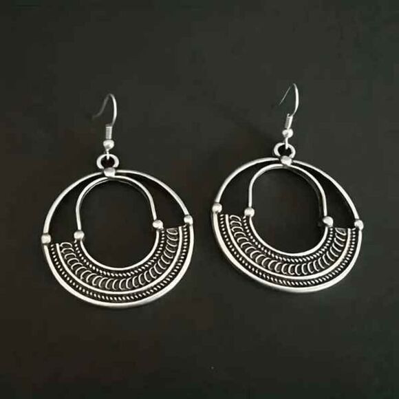 Boho Western Round Dangle Earrings - Picture 4 of 5
